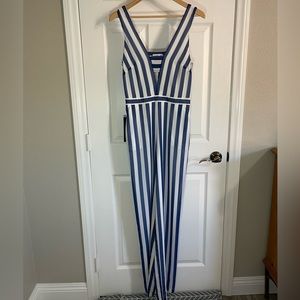 BRAND NEW bebe jumpsuit - Size 6